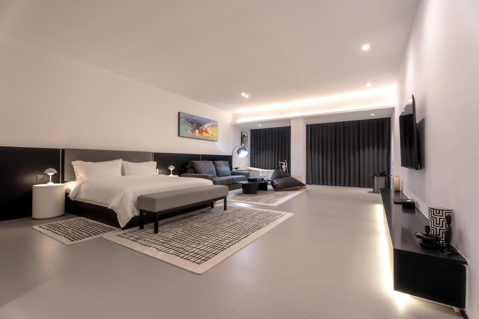 One Riviera Hotel And Residences Ban Souanmone 外观 照片