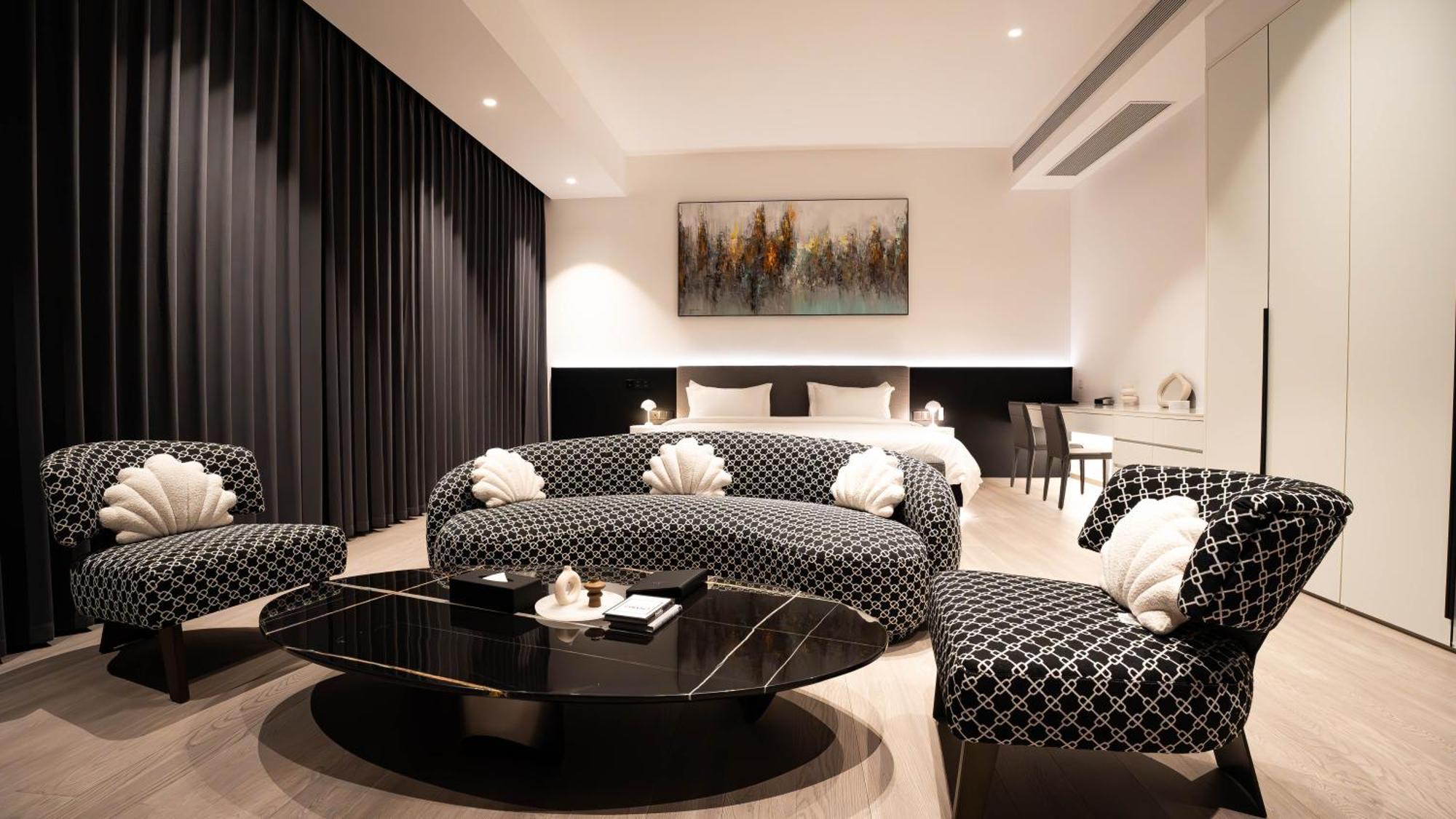 One Riviera Hotel And Residences Ban Souanmone 外观 照片