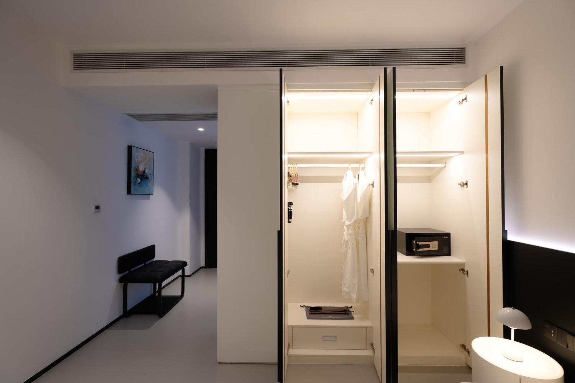 One Riviera Hotel And Residences Ban Souanmone 外观 照片
