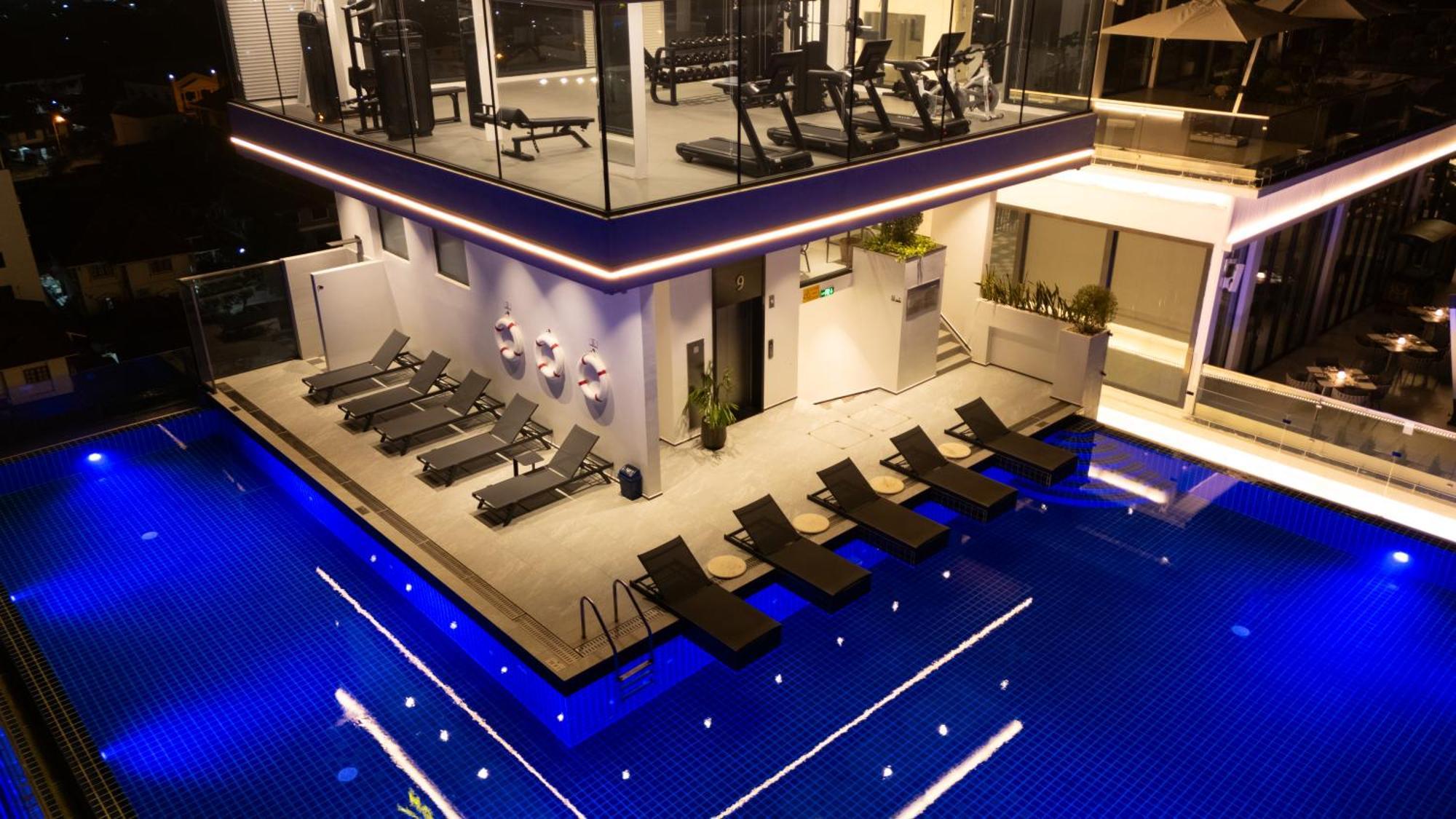 One Riviera Hotel And Residences Ban Souanmone 外观 照片